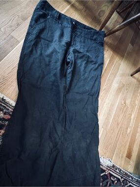 Ladies size 16 Irish Linen wide leg trousers 
Gently worn
